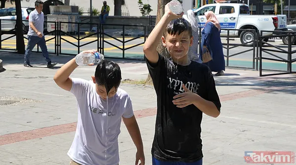 Ege Bölgesi: Denizli'de Sıcaklık 40 Dereceyi Görecek Afyonkarahisar: 35°C – Az Bulutlu Ve Güneşli. Denizli: 40°C – Kavurucu Sıcaklar Etkili. Gölge Arayanlar...