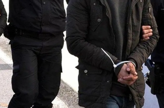 İzmir'de uyuşturucu operasyonu! 4 tutuklama