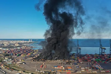 İskenderun Limanı’nda deprem sonrası başlayan yangına havadan ve karadan müdahale! Yangın kontrol altına alındı mı?