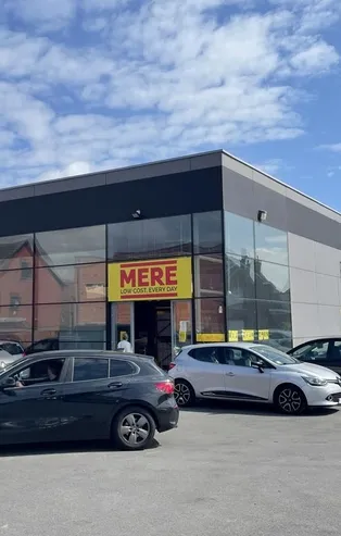 Rus market zinciri Belçika'da mağaza açtı: Uzun kuyruklar oluştu!