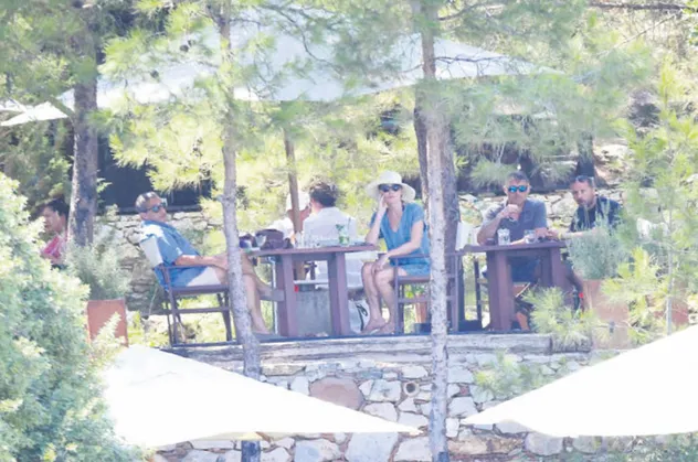 Sarkozy çifti Bodrum’a Fransız kalmadı