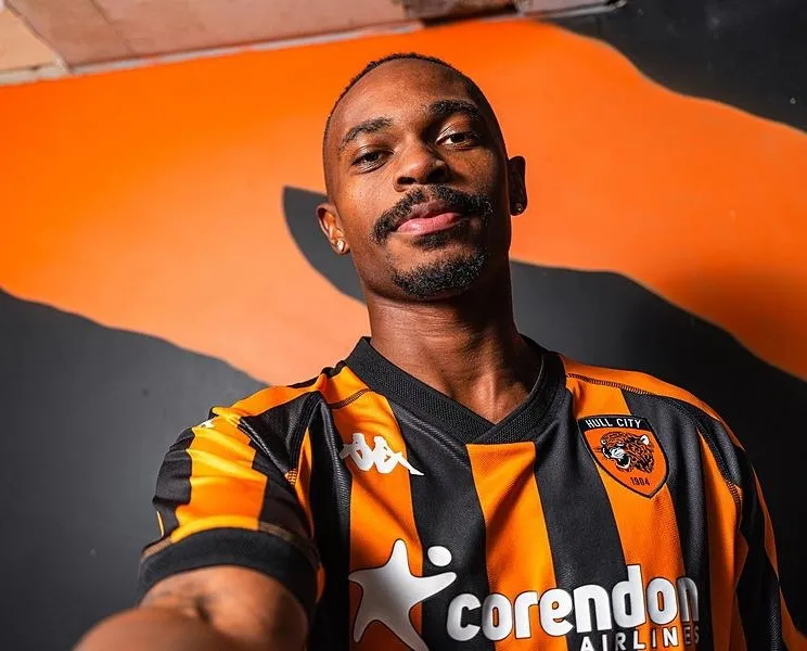 Lincoln resmen Hull City’de
