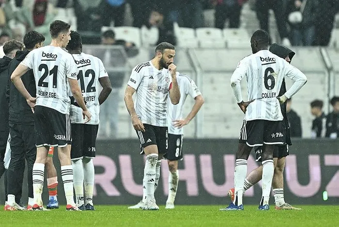 Rıza Çalımbay'ın Beşiktaş'ı evinde Alanya'ya boyun eğdi-6