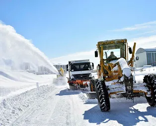 Bitlis’te kar kalınlığı 2 metreye ulaştı!