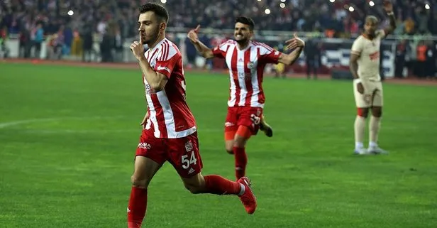 Emre Kilinc In Maliyeti Arda Turan In 5 Kati Takvim