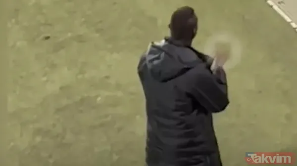 Balotelli İsviçre'yi karıştırdı! İtalyan yıldız Basel ile Sion karşılaşmasında saha kenarına gelirken cinsel organını çıkarıp... - 4