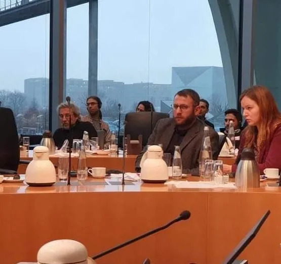 meclisteki-kritik-oturumun-ardindan-chp-hdp-ve-pydpkk-ayni-masada-1583601617243.jpeg Meclis'teki kritik oturumun ardından CHP, HDP ve PYD/PKK aynı masada!-3