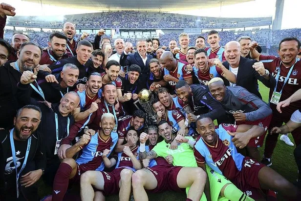 trabzonspor-yeni-sezonda-da-sampiyonlugu-hedefliyor-1658776448572.jpeg