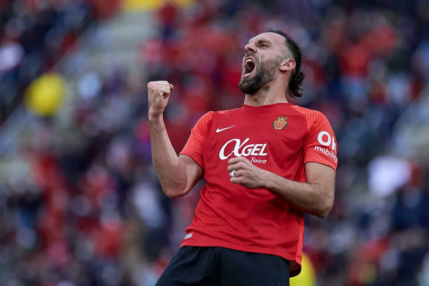 Fenerbahçe eski yıldızına yeniden forma giydirecek! - 25