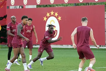 Wilfried Singo Okan Buruk ile buluştu