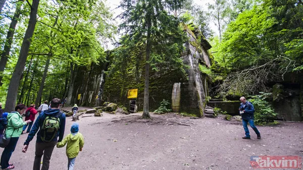 Adolf Hitler kaçtı mı? Bu fotoğraflar kafaları karıştırdı! 2.Dünya Savaşı'nın eli kanlı diktatörünün... - 14