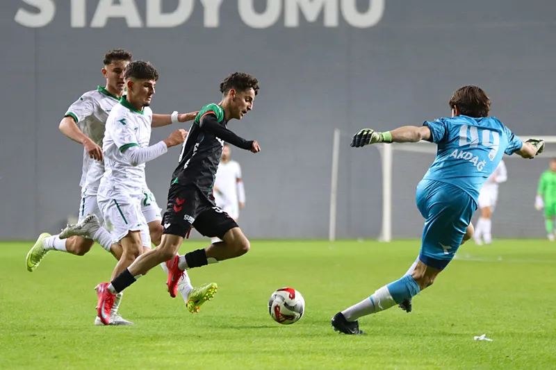 Fenerbahçe'den 4'lü transfer harekatı! İmzalar peş peşe gelecek - 7