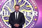 "Mukaddime" adlı şiirin şairi kimdir?