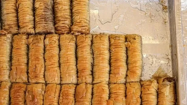 Ramazan Bayramı'na özel evde çıtır çıtır, lezzeti yerinde cevizli burma baklava yapılışı! Ev yapımı cevizli baklava tarifi! İşte malzemeler, püf noktalar...-4