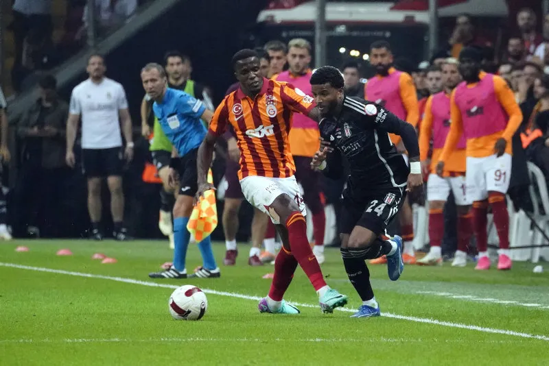 Mert Günok'un Galatasaray - Beşiktaş derbisinde gördüğü kırmızı kart doğru mu? İşte o yorum - 11