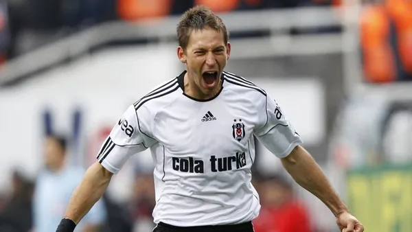 besiktastan-eski-yildizlara-jubile-maci-quaresmadan-ilhan-mansiza-yildizlar-sahne-alacak-1667478102444.jpg Beşiktaş'tan eski yıldızlara jübile maçı: Quaresma'dan İlhan Mansız'a yıldızlar sahne alacak-12