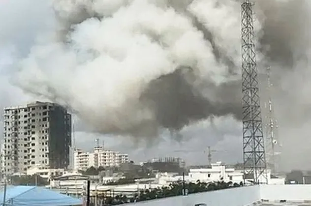 Somali'de bombalı saldırı: 100 kişi hayatını kaybetti