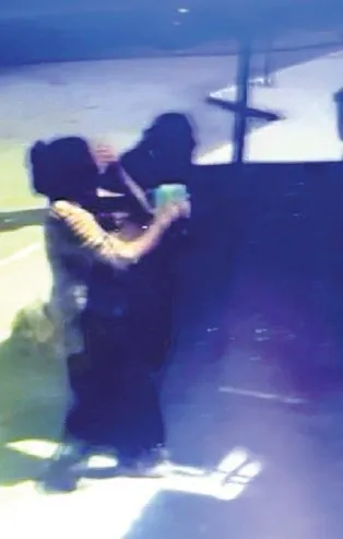 Yer: Osmaniye... Dayakçı koca, eşine sokak ortasında kafa attı!