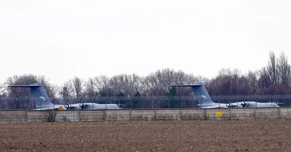 Boryspil Havalimanı'nın bombalanmasıyla mahsur kalan A400M nakliye uçaklarımız böyle görüntülendi