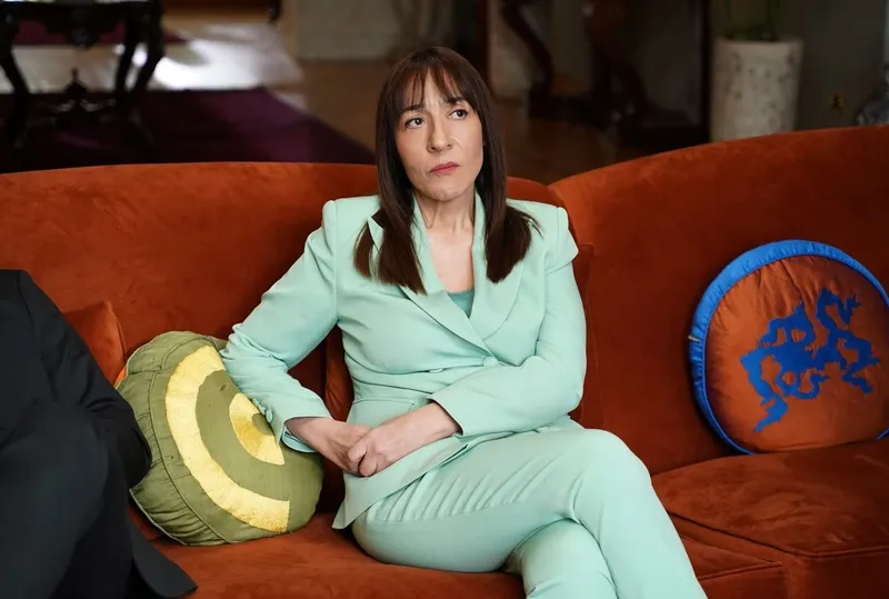 yali-capkini-dizisinde-soke-eden-basrol-degisikligi-biletini-cat-diye-kesiyor-masumluk-oyunu-bitti-1706726291120.jpg Yalı Çapkını dizisinde şoke eden başrol değişikliği! Biletini çat diye kesiyor masumluk oyunu bitti-7