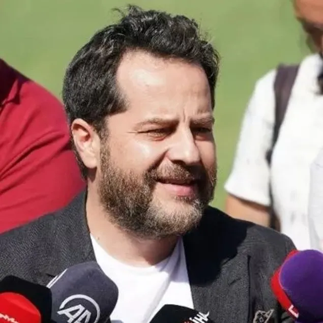 Erden Timur’un yüzü güldü!
