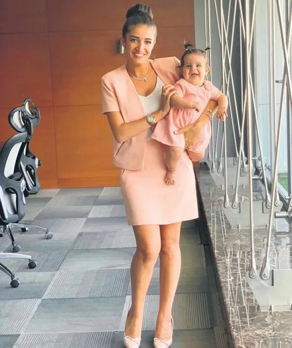 Aylin Şentürk, yolun karşısına geçmek isterken otomobilin çarpması sonucu can verdi (Yaşam haberleri)-7