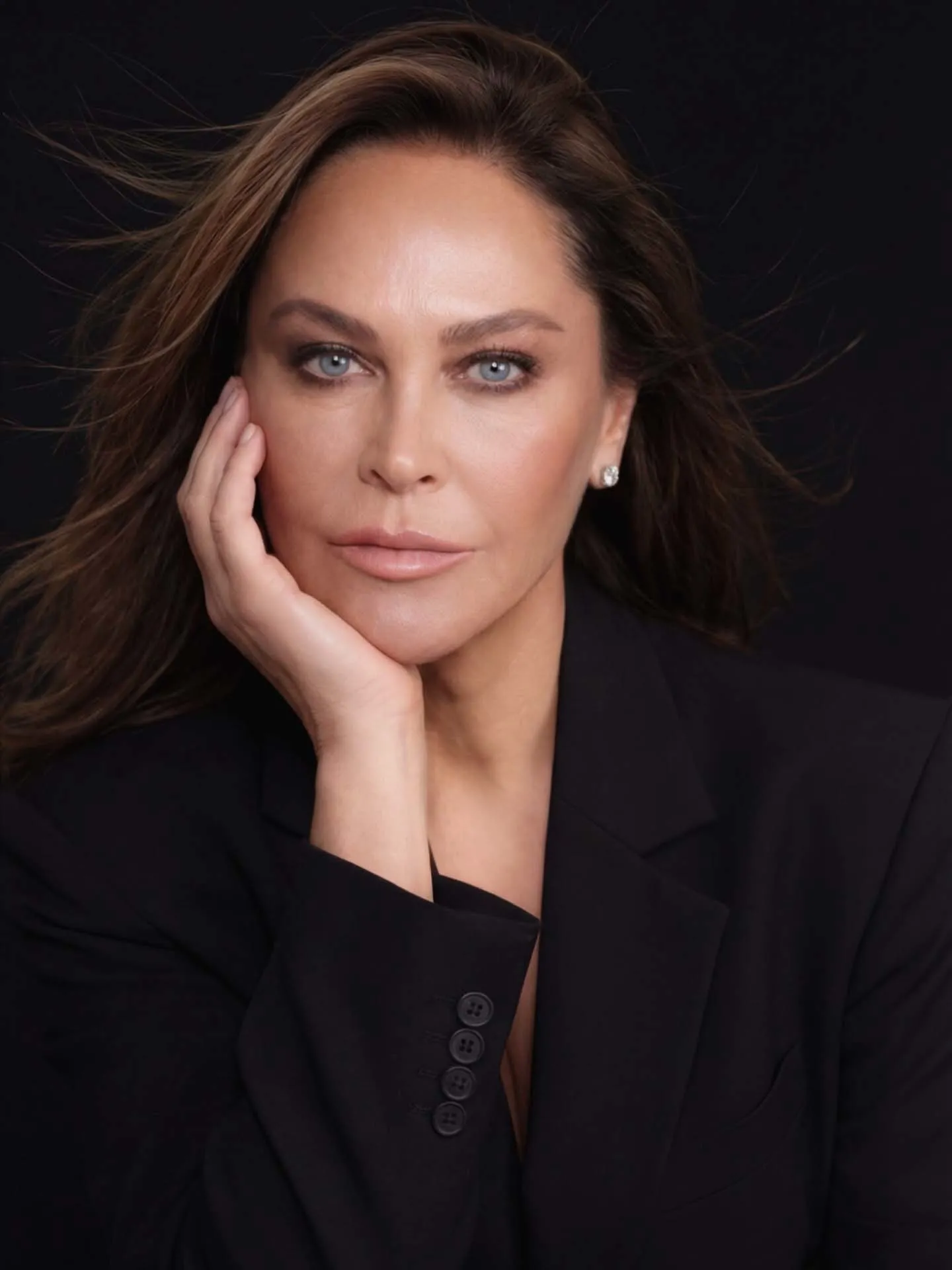 Aynı Yağmur Altında’nın yıldızı Hülya Avşar’ı Fazilet heyecanı sardı: Bu rol başka! - 1