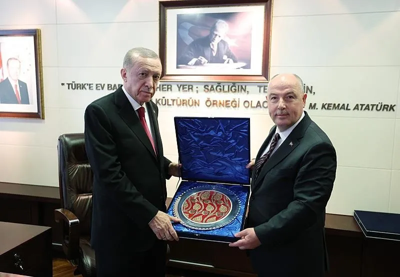 Başkan Recep Tayyip Erdoğan, Denizli Valisi Ömer Faruk Coşkun'u kabul etti. 