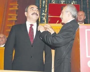 CHP’de cemaat istifası