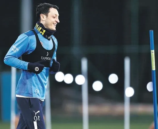 erick-pulgardan-carpici-aciklamalar-sezon-sonunda-italyaya-donecegim-1644965109022.jpeg Erick Pulgar'dan çarpıcı açıklamalar "Sezon sonunda İtalya'ya döneceğim"-9