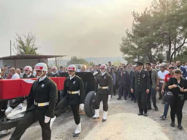 baskan-erdogandan-pence-kilit-harekati-bolgesinde-sehit-olan-uzman-cavus-taner-torun-icin-taziye-mesaji-1693150967878.jpeg Başkan Erdoğan'dan Pençe-Kilit Harekatı bölgesinde şehit olan Uzman Çavuş Taner Torun için taziye mesajı-5