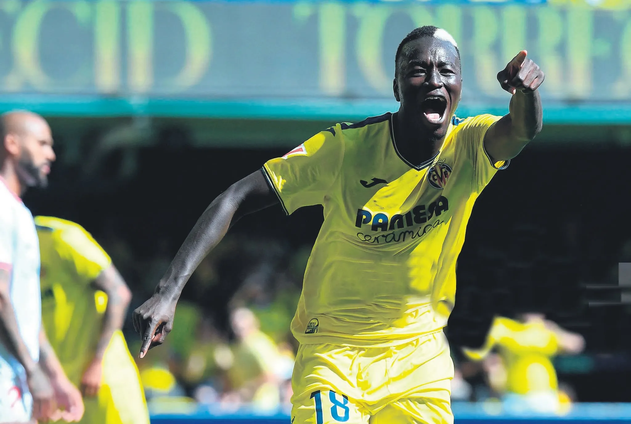 Adım adım Gueye