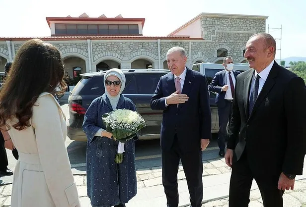 Başkan Erdoğan ile Azerbaycan Cumhurbaşkanı İlham Aliyev iki ülke arasında "Şuşa Beyannamesi"ni imzaladı-6
