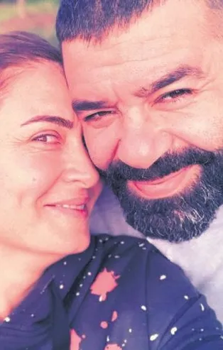 Ceyda Düvenci ile Bülent Şakrak boşanıyor mu? Söylentiler alevlendi