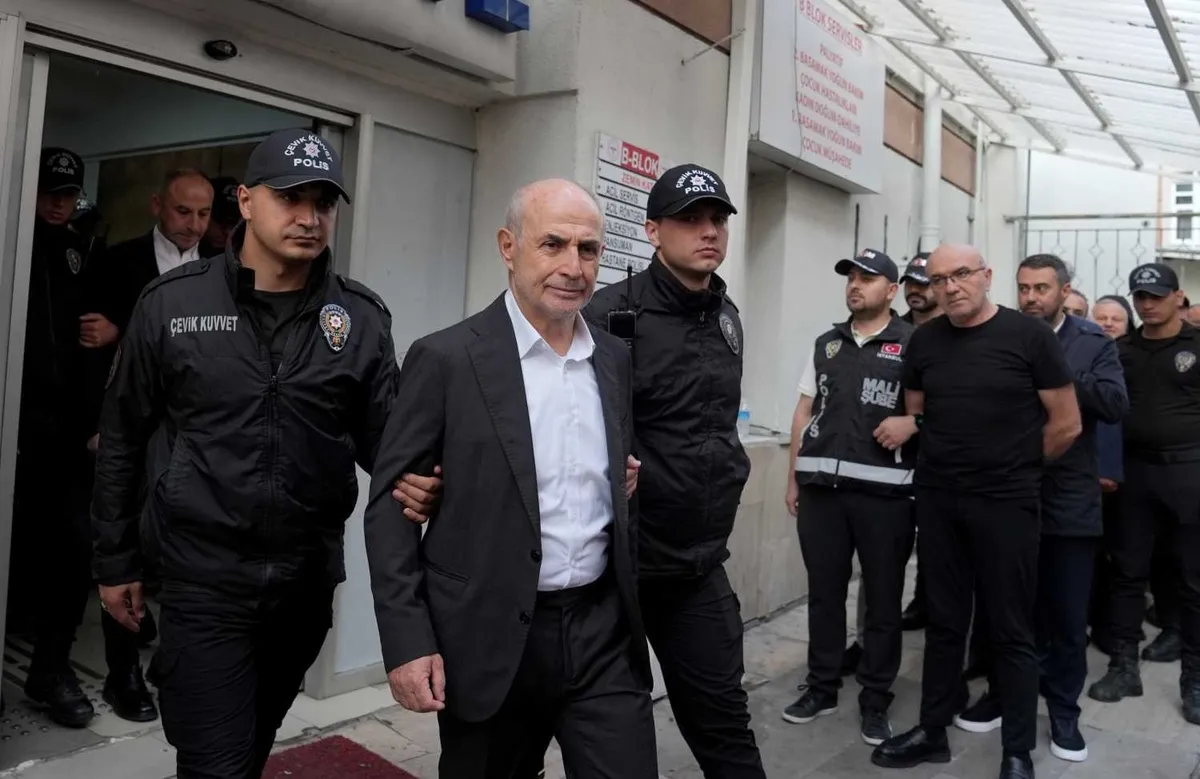 kara-paradan-rusvete-buyukcekmece-icin-iddianame-tamam-chpli-hasan-akgun-hakkinda-istenen-ceza-1777567640280.jpeg Kara paradan rüşvete! Büyükçekmece için iddianame tamam: Hasan Akgün için 183 yıla kadar hapis talebi-2