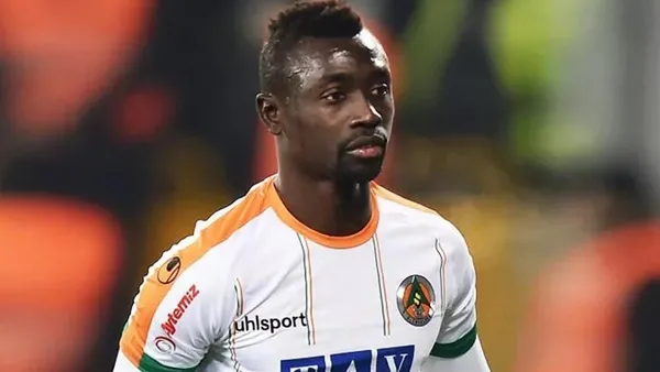 papiss-cisseyle-son-raunt-besiktas-senegalli-yildizla-yeniden-gorusecek-1596416254697.jpeg Papiss Cisse’yle son raunt! Beşiktaş, Senegalli yıldızla yeniden görüşecek...-2