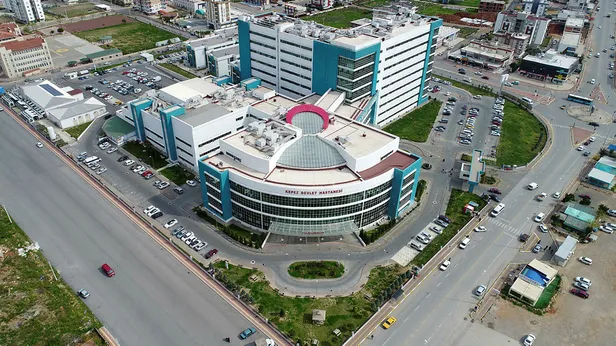 Son dakika: Antalya'daki pandemi hastanesi ilk kez görüntülendi! Koronavirüs şüphelisi işte bu aşamalardan geçiyor!-1