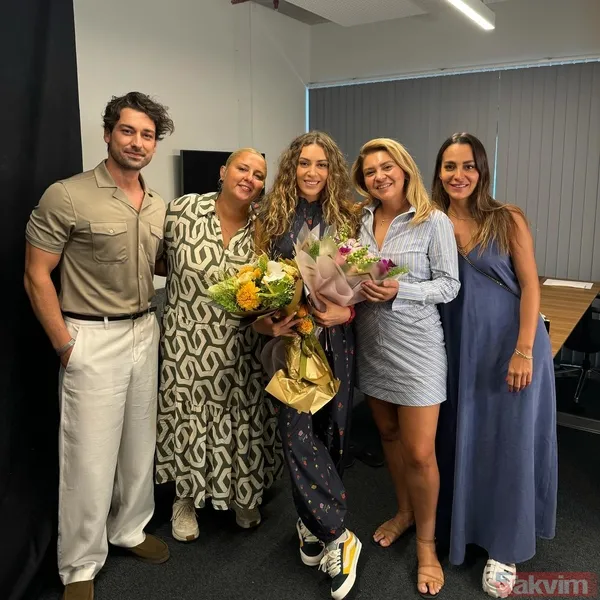 8 yıl önce evlenmişlerdi! Kenan İmirzalıoğlu eşi Sinem Kobal’ın yeni yaşını böyle kutladı: “Canım karıcığım” Ebru Şahin, Burçin Terzioğlu, Alp Navruz... - 6