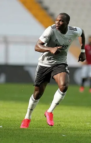 Aboubakar Denizli’ye bileniyor