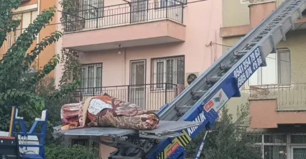Evinde ölü bulundu, cansız bedeni yük asansörüyle taşındı!