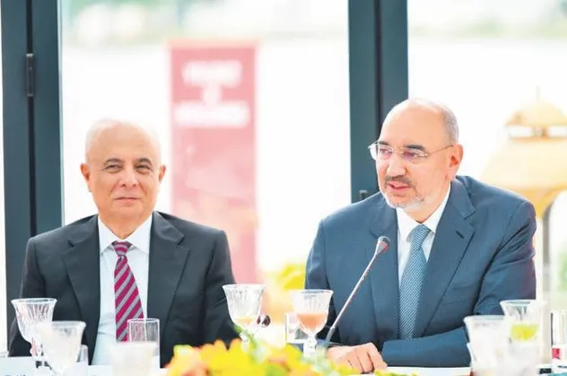 Yıldız Holding Başkanı Ali Ülker, Başkan Yardımcısı Mehmet Tütüncü ile birlikte açıklamalarda bulundu