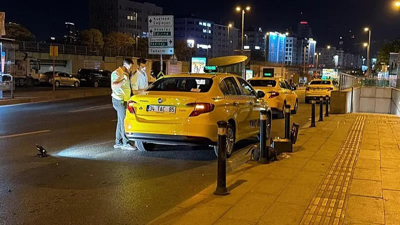 mecidiyekoyde-taksici-basi-yumruklanarak-olduruldu-goruntuler-ortaya-cikti-1781621344546.jpeg Mecidiyeköy'de taksici başı yumruklanarak öldürüldü: Görüntüler ortaya çıktı-3