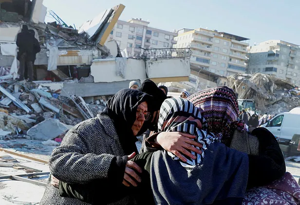 depremde-cocugum-kayboldu-ne-yapmaliyim-deprem-bolgesinde-cocuguma-yakinima-ulasamiyorum-nereye-basvurabilirim-1675796895524.jpg Depremde çocuğum kayboldu, ne yapmalıyım? Adım adım izlenecek yollar! Deprem bölgesinde çocuğuma yakınıma ulaşamıyorum, nereye başvurabilirim?-5