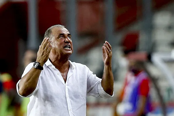 1595739258011.jpg Galatasaray'da değişim başlıyor! Fatih Terim'den kadroya neşter-2
