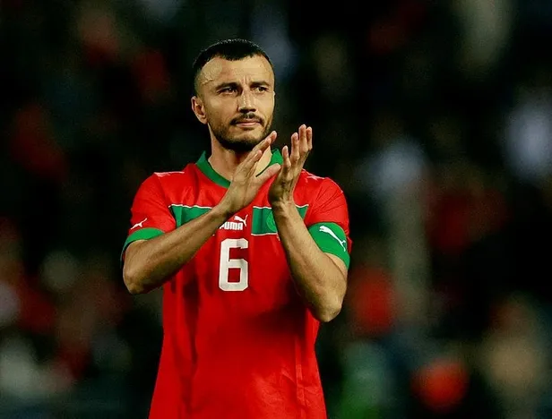 Beşiktaş'tan Al Sadd'a transfer olan Saiss'ten Şenol Güneş'e sert sözler: "Yarı final oynadım diye beni basının önünde eleştirdi"-4