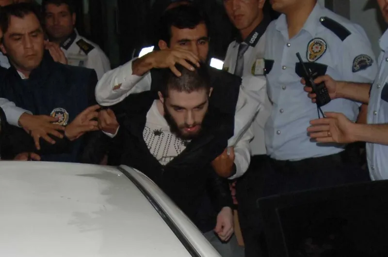 sir-cozulecek-mi-cem-garipoglunun-mezari-aciliyor-1727345497538.jpeg Cem Garipoğlu (Takvim.com.tr Fotoğraf Arşivi)