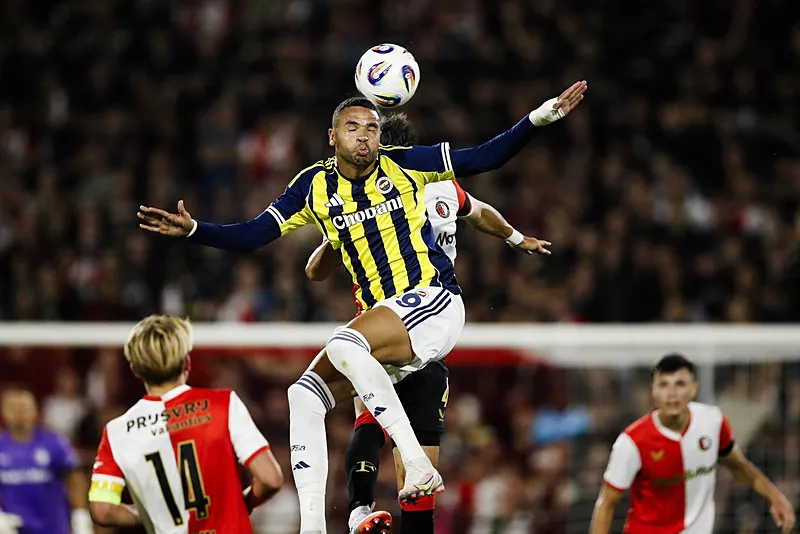 Fenerbahçe'den kaleye sürpriz transfer! Görüşmeler başladı - 16