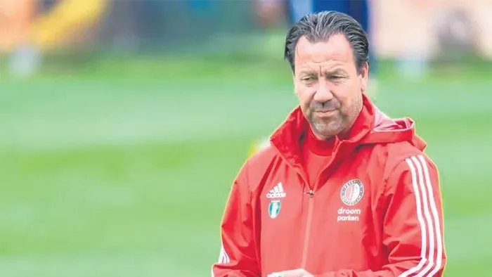 besiktas-giovanni-van-bronckhorstun-ekibiyle-gelmesini-istiyor-1704493248851.jpeg Beşiktaş Gıovanni Van Bronckhorst'un ekibiyle gelmesini istiyor-3