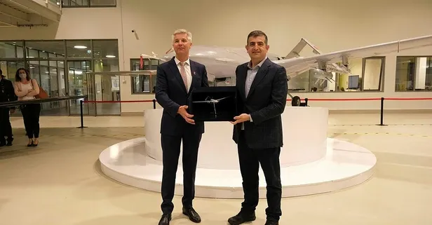 Letonyalı heyetten Baykar S/İHA Ar-Ge ve Üretim Tesisleri'ne ziyaret: "En yüksek dünya standartlarına sahip"