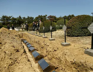 Tam 107 yıl geçti! Çanakkale Savaşı'nda yaşamını yitiren 17 Fransız askerinin kemikleri bulundu!